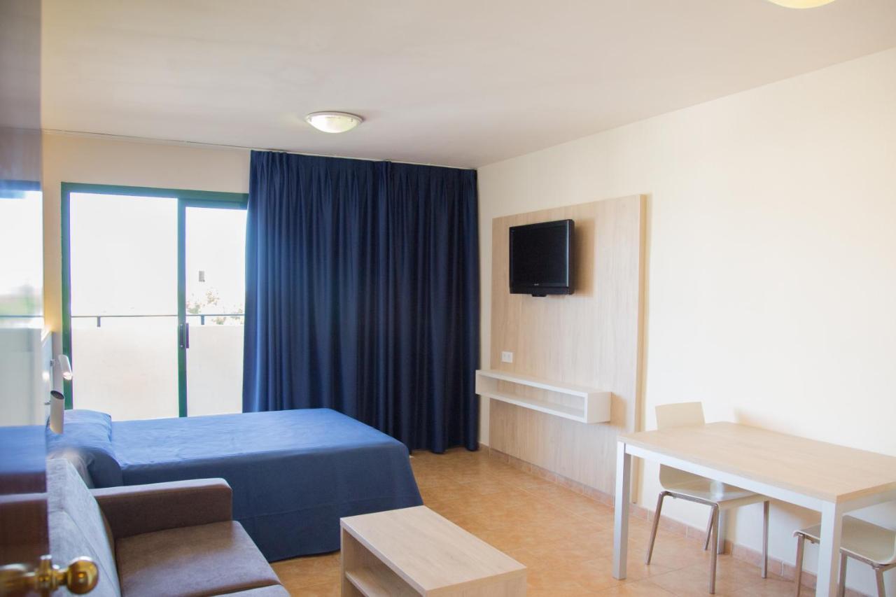 Festival Village Apartments Salou Bagian luar foto