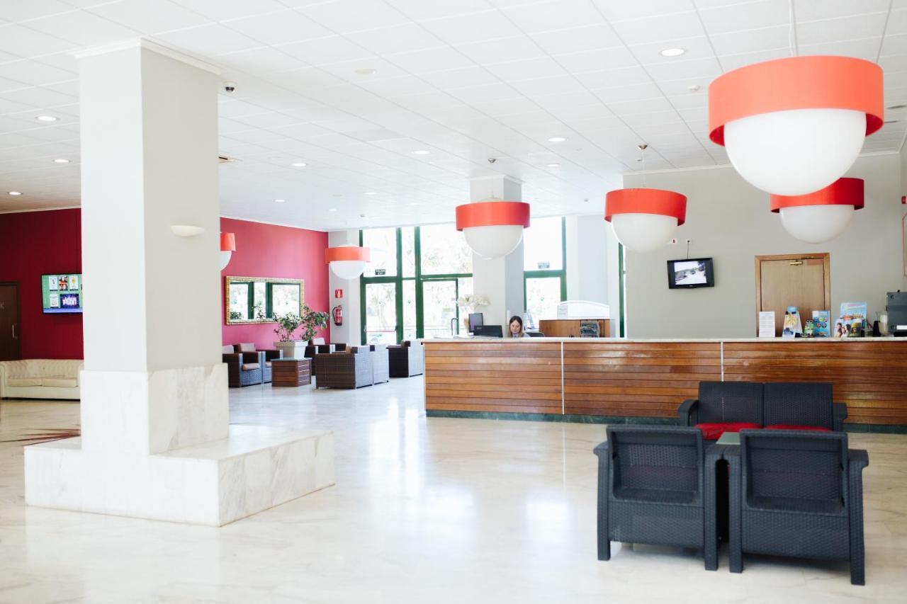 Festival Village Apartments Salou Bagian luar foto