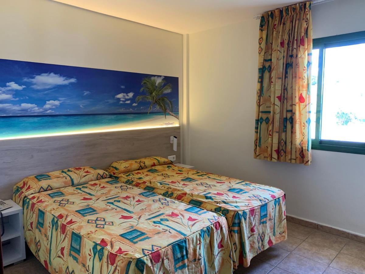 Festival Village Apartments Salou Bagian luar foto